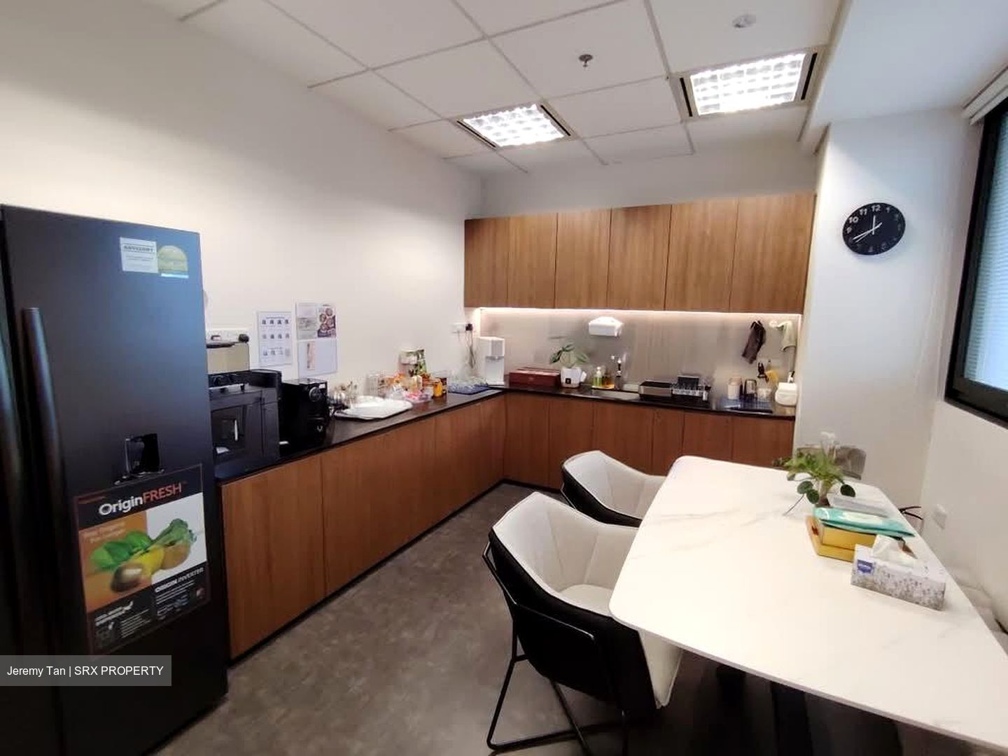 Ngee Ann City (D9), Office #589173751